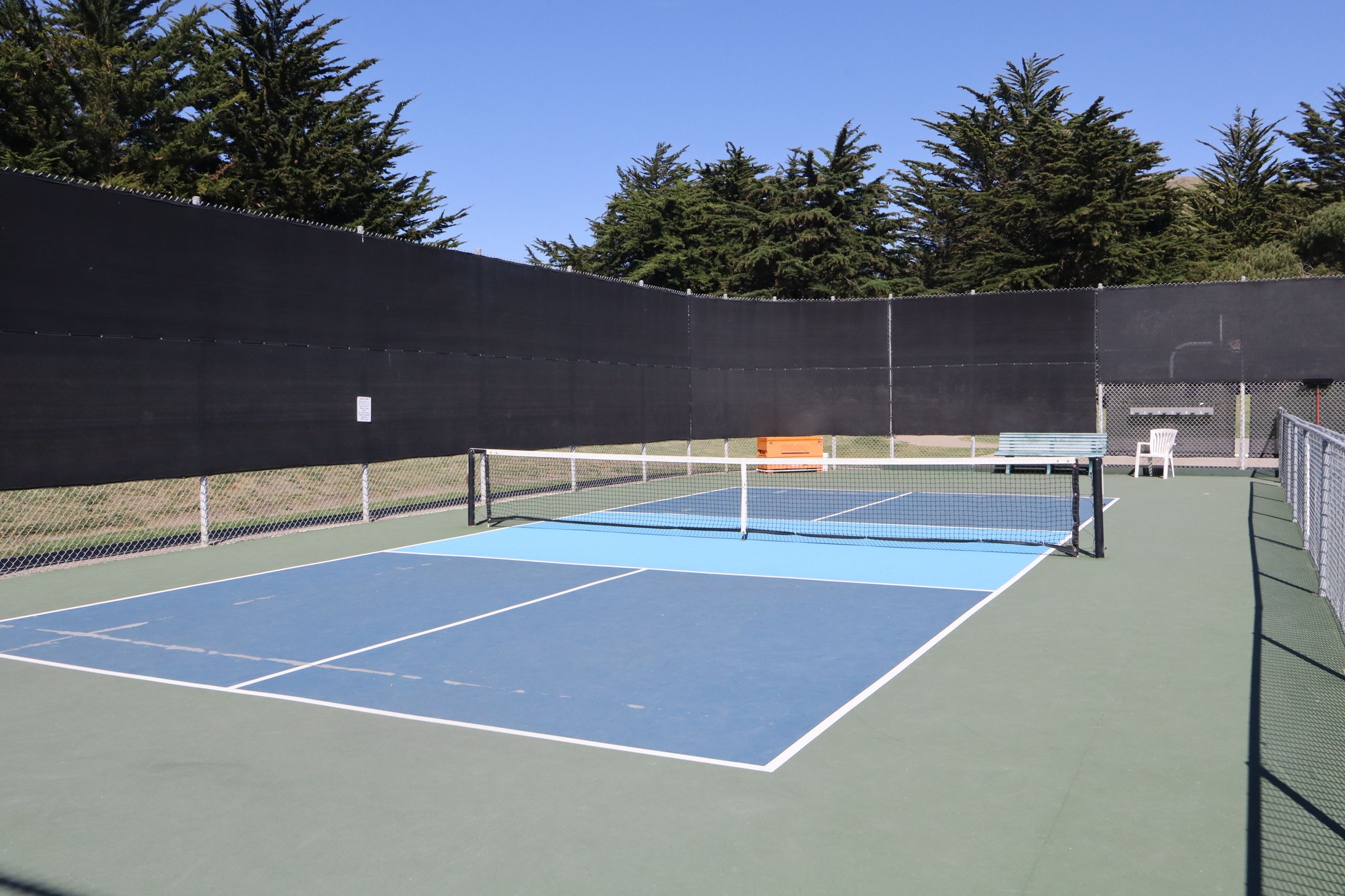 Pickleball courts at Del Mar Park Pickleball Courts in Morro Bay